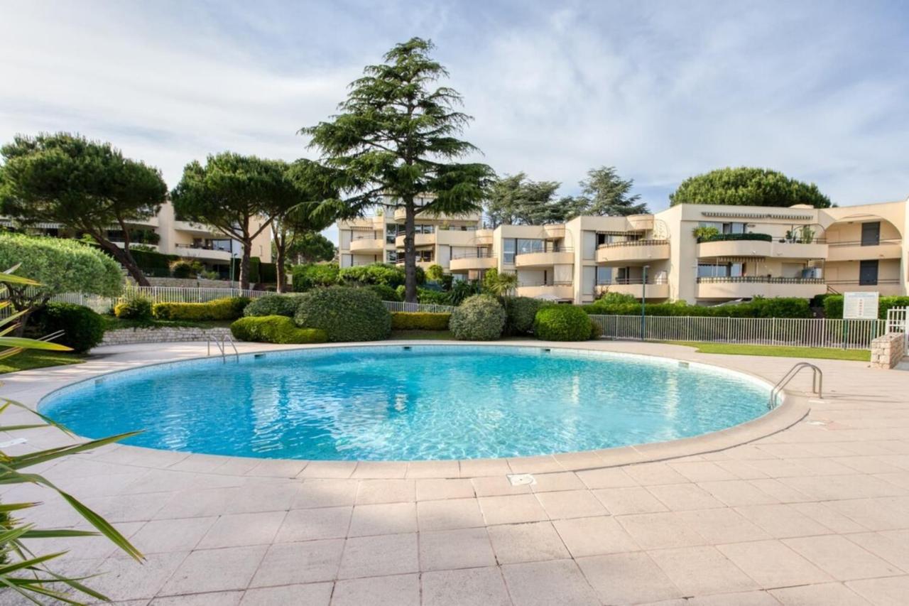 Villeneuve Des Anges Вилньов Любе Екстериор снимка
