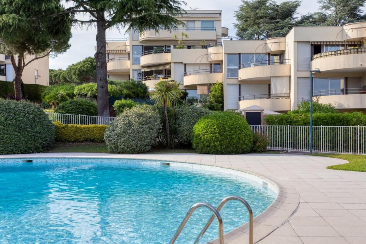 Villeneuve Des Anges Вилньов Любе Екстериор снимка